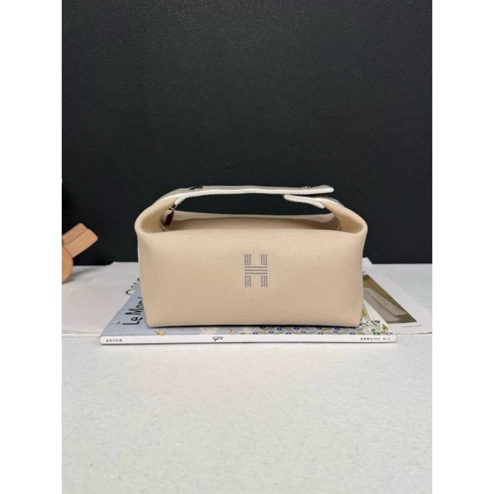 Hermès Women Pre-Loved Bag Brand New Condition